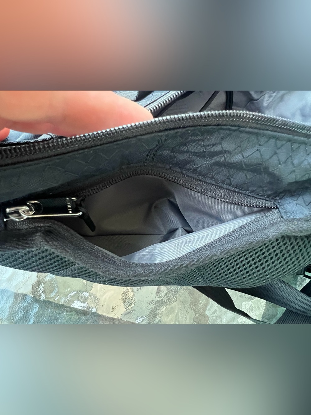 Athleta Excursion Large Belt Bag Black Nylon Crossbody Fanny Pack - Picture 12 of 12
